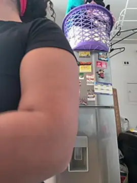 Nathcurly  online show from July 6, 9:06 pm