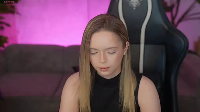 Cassy-Celestial  online show from March 22, 8:20 am