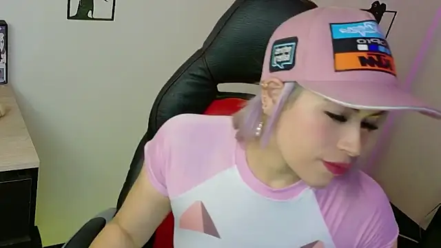 Natalia Montoya online show from April 14, 11:27 pm