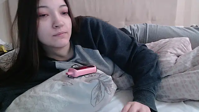 AlisaDevis online show from February 22, 7:20 am