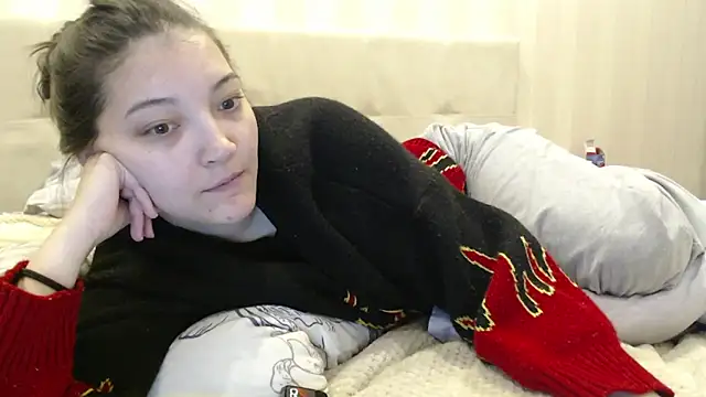 AlisaDevis online show from January 18, 3:30 pm