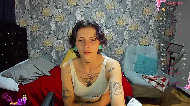 pretty cristal69 online show from July 14, 11:31 pm