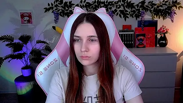 AliceCharmy online show from March 18, 4:01 pm