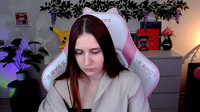 AliceCharmy online show from March 13, 3:57 pm