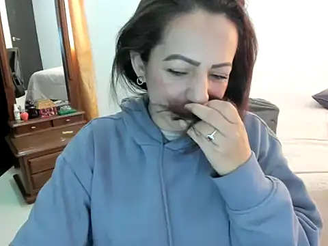 MonicaGarcia  online show from December 5, 1:56 pm