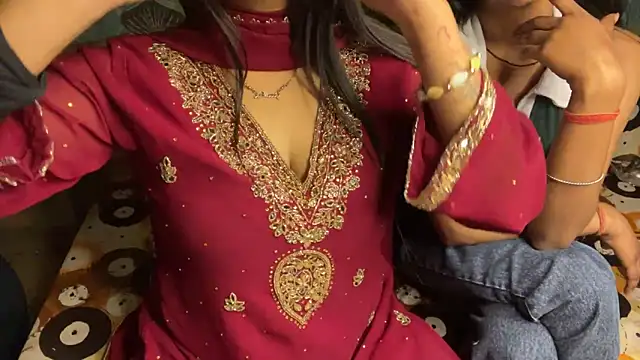 shuhana  online show from April 11, 7:45 am