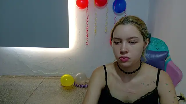 WandaDoll online show from February 17, 12:48 pm