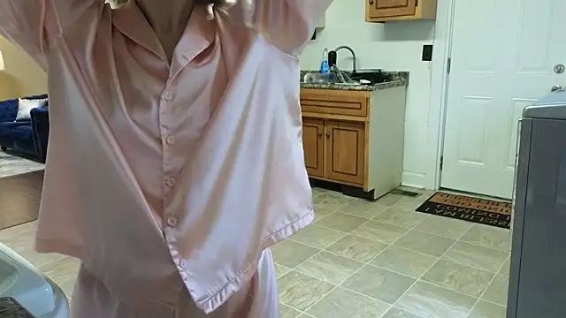 sexylilly69 online show from March 10, 9:41 pm