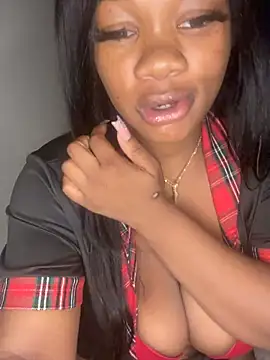 CharismaaBanx online show from April 18, 5:43 am