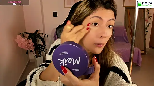 Lilabril online show from January 11, 2:33 pm