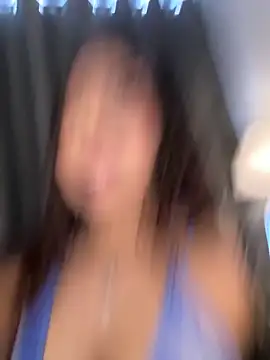 CHERRYY BOMB  online show from March 25, 6:55 pm