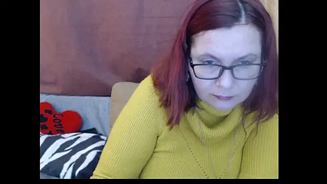 PlayfullMature online show from April 10, 11:05 am