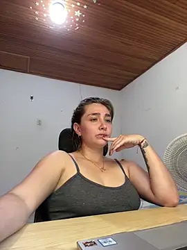 katy pp online show from January 7, 4:32 pm