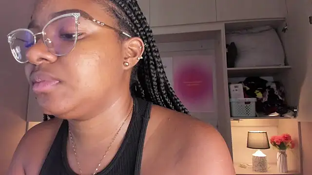 tamaraa smiith online show from March 27, 7:36 pm