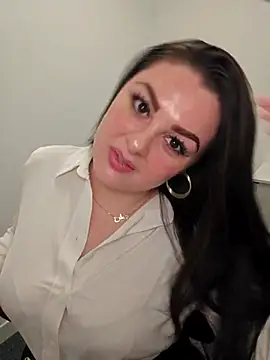 Britishbella online show from November 13, 4:28 pm