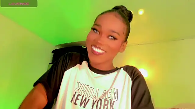 naomy  xx online show from March 31, 3:28 am