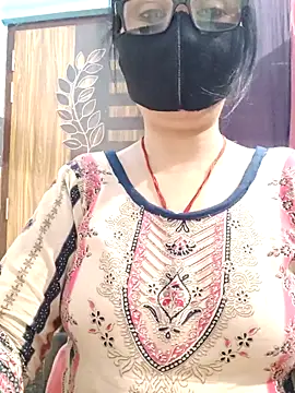 Aishwaryaa 69 online show from March 18, 2:22 pm