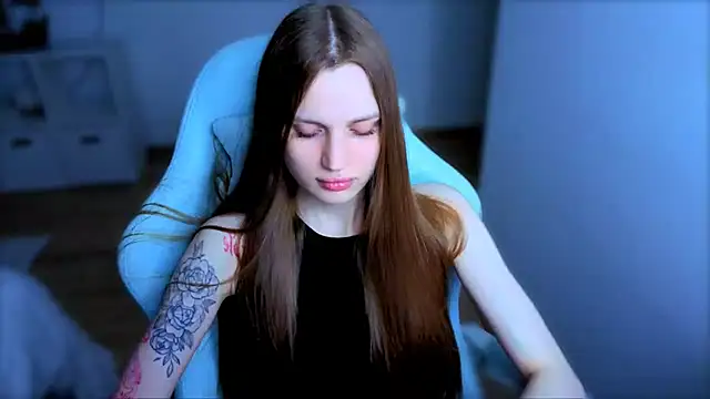 StellaLawless online show from April 5, 8:41 pm