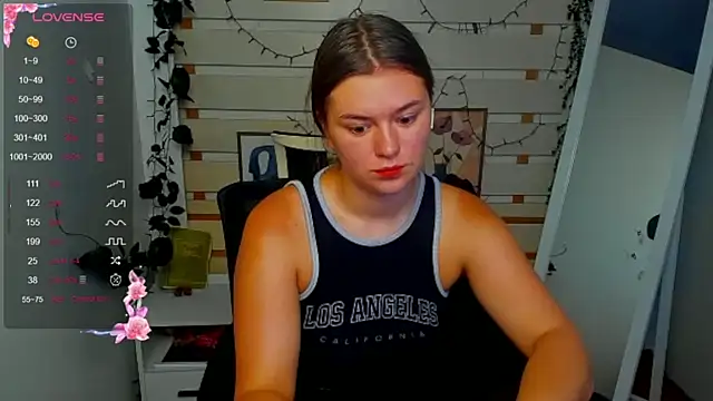 Josephine Kiss online show from August 5, 2:23 pm