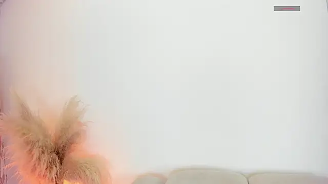 1m dalhia online show from April 13, 9:15 pm