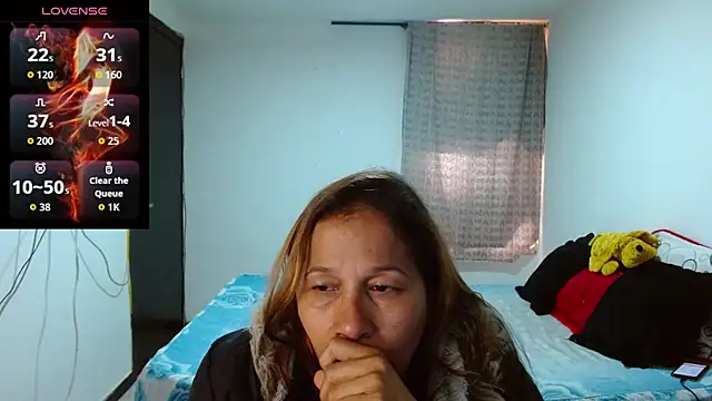 CaroMasha online show from April 7, 8:44 pm