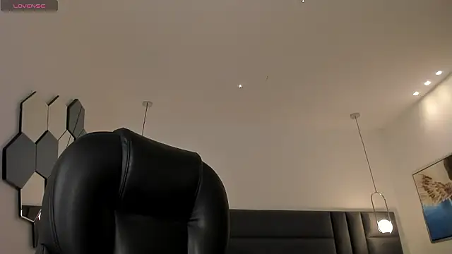 AliceHarper  online show from March 22, 5:52 pm