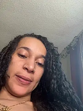 Shuggabutt online show from February 28, 10:42 pm