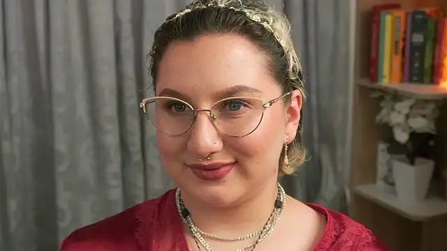 Ximenna Cruz online show from March 29, 8:08 pm