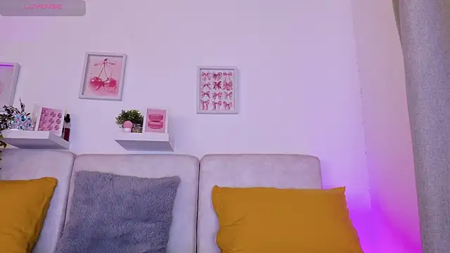 Malka Burning online show from March 28, 8:19 pm