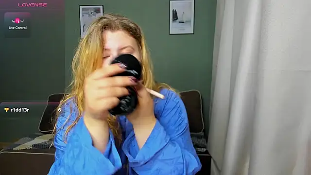 MariaStuart online show from August 7, 1:45 am