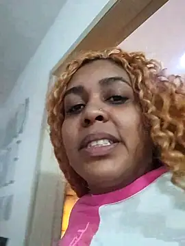 ELLA KELLY online show from March 31, 1:11 pm