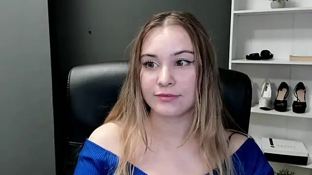 kitty valeria online show from March 28, 5:45 pm