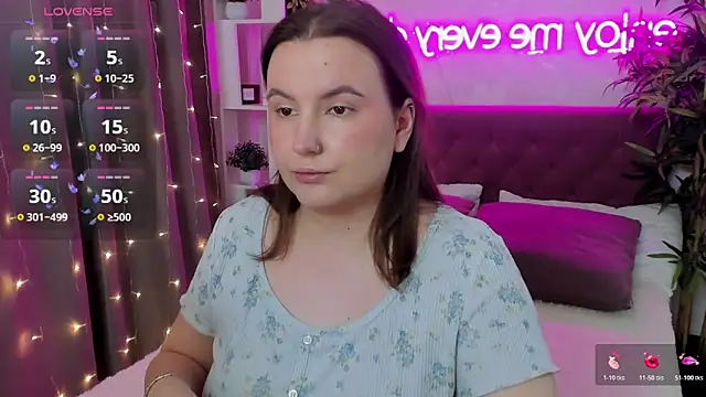 FeralPeach online show from April 16, 8:14 am