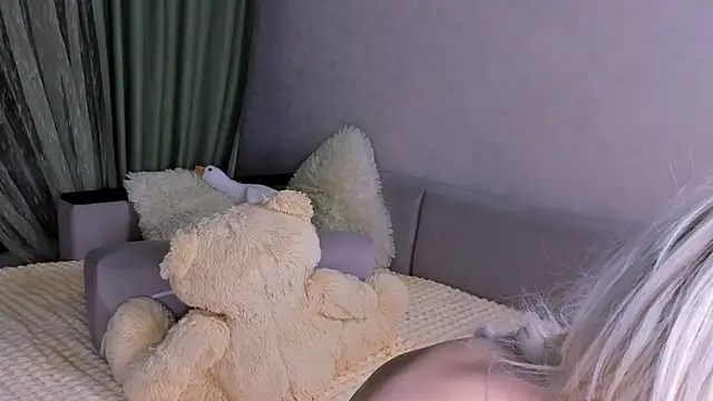 Sweeet Barbie online show from April 2, 4:04 pm