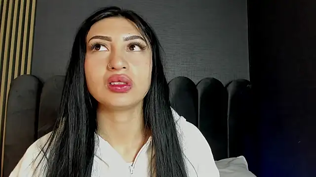 Nicolette ks  online show from April 2, 4:21 am