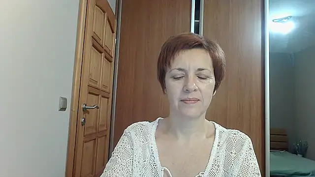 LoraLoraMay online show from November 16, 5:24 pm