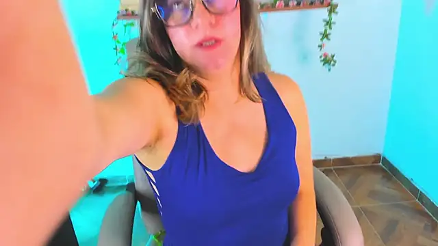 Chanelll Taylorr  online show from March 5, 12:56 pm