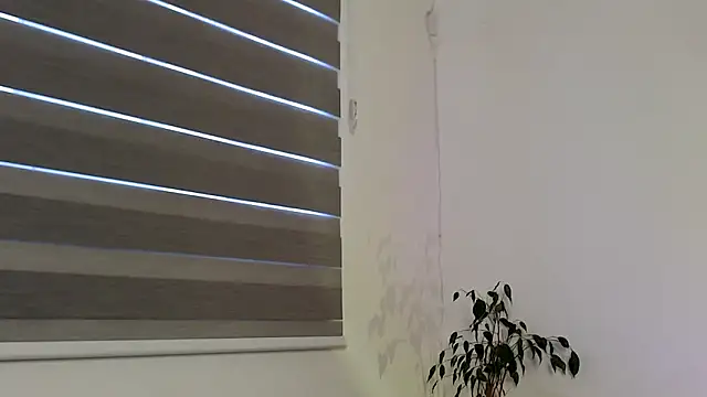 cinnamon rosa online show from March 15, 5:26 pm