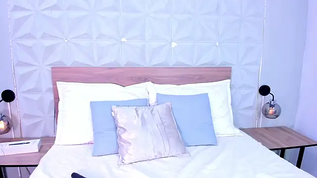 Stacey white  online show from April 9, 8:03 pm