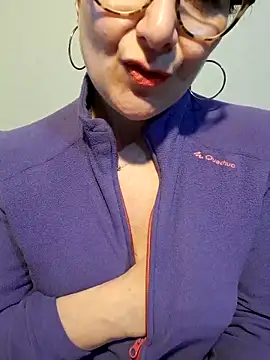 Viola8p online show from March 14, 3:46 pm