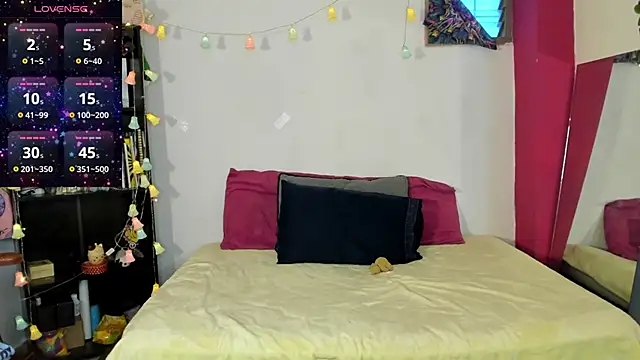 kittyzenn online show from November 14, 9:26 pm