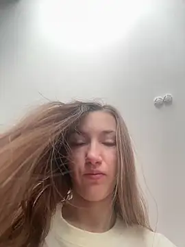 KateRedgar online show from March 22, 9:26 am