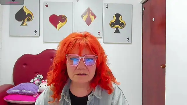 Salomeediaz  online show from April 6, 9:05 pm