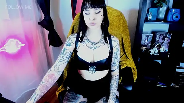 Demongirl6666 online show from March 21, 8:03 pm