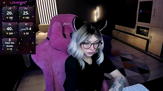 The love project online show from March 12, 9:17 pm