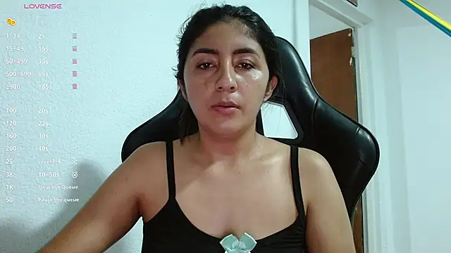 danna peterson1 online show from April 14, 12:00 am