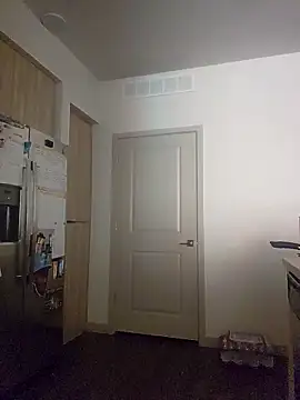 cinnaminnie online show from April 4, 6:29 pm