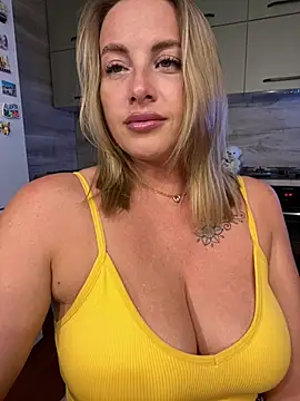 Hot Sexy Angel online show from July 2, 9:21 pm