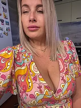 Hot Sexy Angel online show from July 12, 10:32 pm
