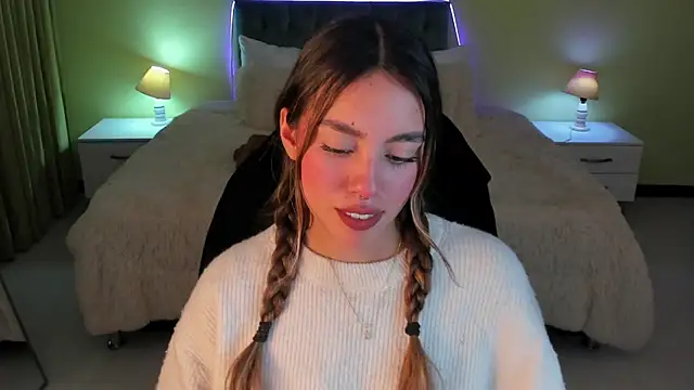  Charlotte evans 1 online show from March 4, 11:55 pm